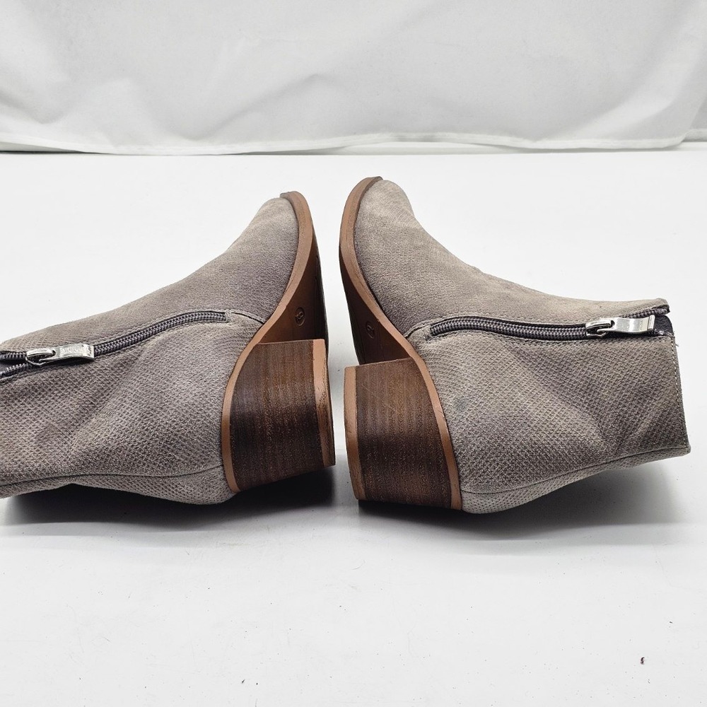 Michael by Michael Shannon Ankle Boots Women 9 Grey Booties Lesley Pointed Toe - Picture 4 of 11